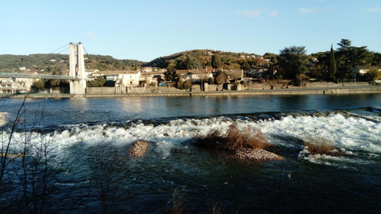 L'Oustau Bonur Bed & Breakfast Bourg-Saint-Andéol Dış mekan fotoğraf